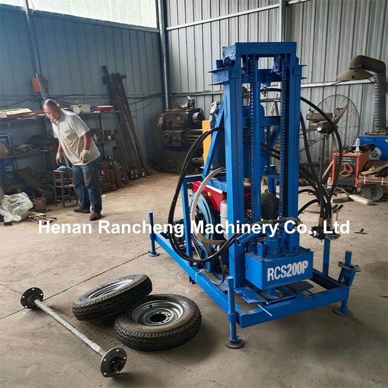 Hệ thống vận hành thủy lực Máy khoan nước 150m Độ sâu cho nông nghiệp tưới tiêu khoan giếng