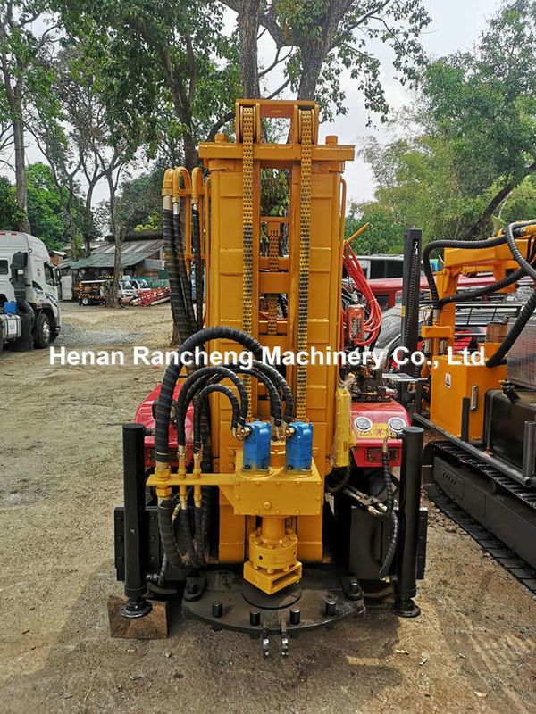 200m Độ sâu 40HP động cơ diesel Máy khoan giếng nước thủy lực với xe ba bánh
