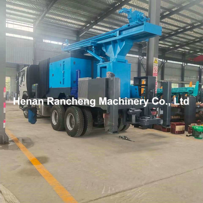 Hydraulic Tricycle gắn nước giếng khoan giếng 400m với Cummins 170 HP Load Vehicle Engine