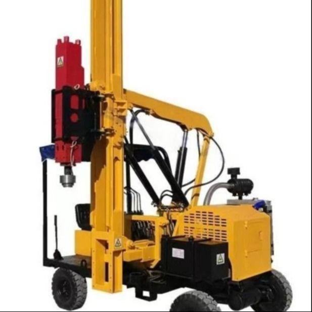 Ứng dụng điều khiển đống năng lượng mặt trời với động cơ 39KW 170 Cm Độ sâu khoan 2600 mm Độ cao đống