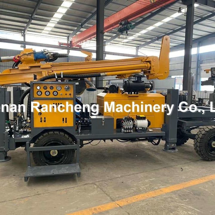 220m 65KW Quanchai động cơ bánh xe gắn nước giếng khoan giếng với lực nâng 13T