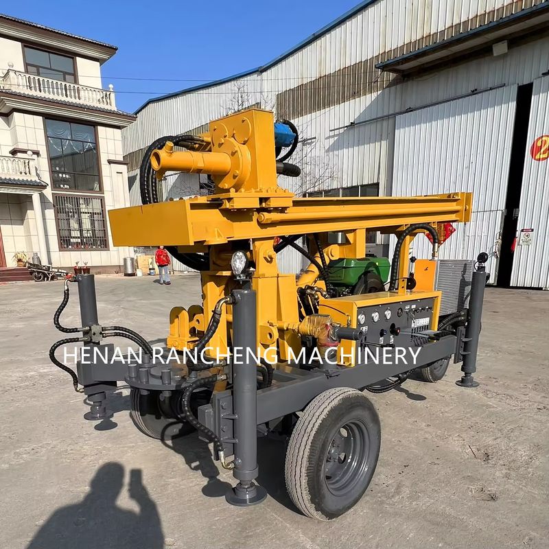 220m Độ sâu khoan bánh xe gắn nước giếng khoan giếng với lực nâng 13T