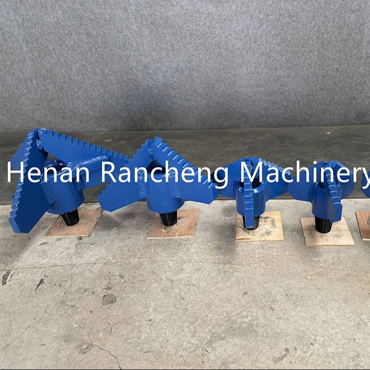 API 3 Wing Tungsten Carbide Step Type Drag Bit Cho khoan giếng nước