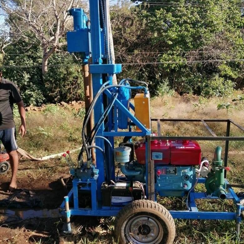 Máy khoan nước thủy lực sâu 150m với loại gõ và xoay