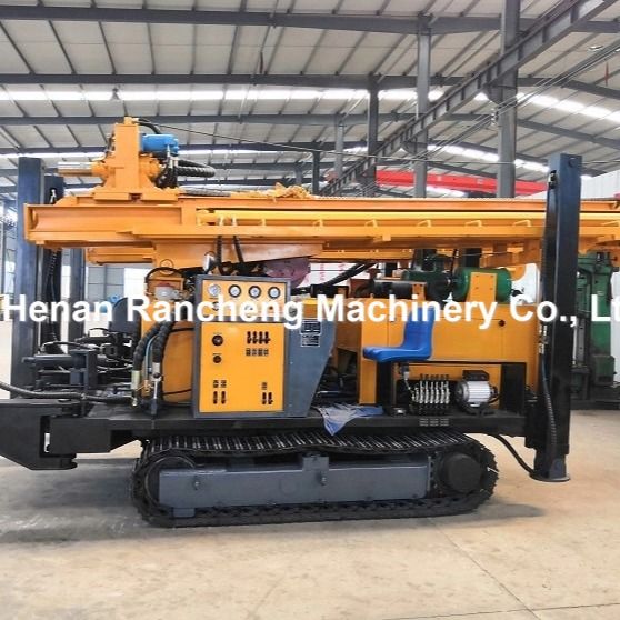 Máy thủy lực khoan nước giếng khoan 680m Crawler gắn máy với 154KW Cummins động cơ