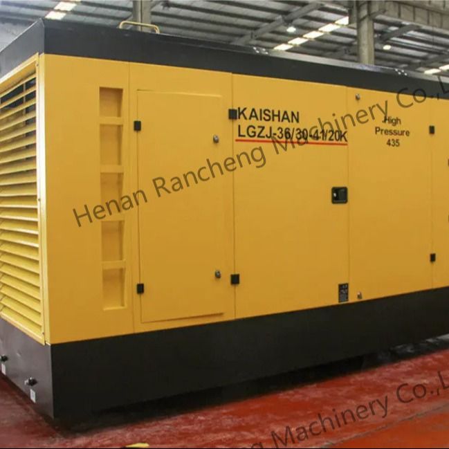 Bộ nén không khí vít di động 30bar với động cơ Cummins 550HP cho giếng sâu