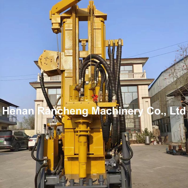 150m Độ sâu khoan khí nén DTH Crawler khoan giếng nước máy khoan giếng chạy bằng động cơ diesel