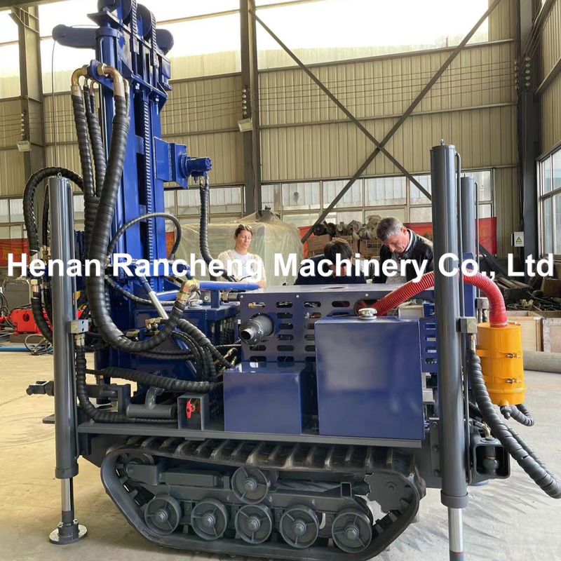 Máy khoan được trang bị động cơ diesel Yuchai mạnh mẽ 77,3KW 45-65r / min