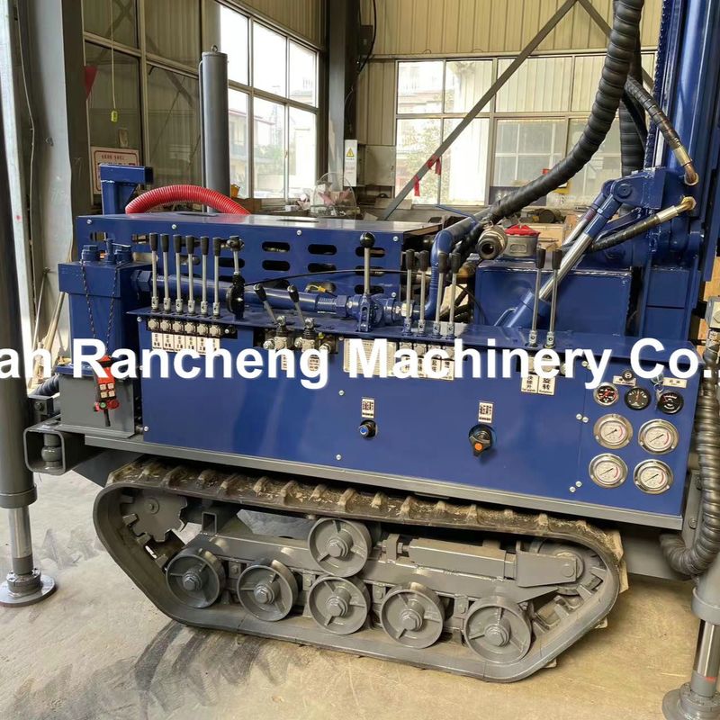 Máy khoan được trang bị động cơ diesel Yuchai mạnh mẽ 77,3KW 45-65r / min