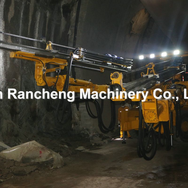 RCZ-22J All Hydraulic Tunneling Jumbo Drilling Rig 3880mm Độ sâu khoan với động cơ diesel 93KW / 125HP