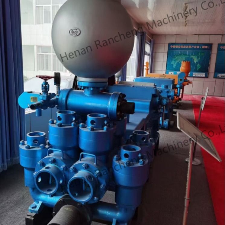 185KW Điện lực 7MPa Áp suất tối đa máy bơm bùn khoan cho dự án giếng nước sâu 1000m 7200kg