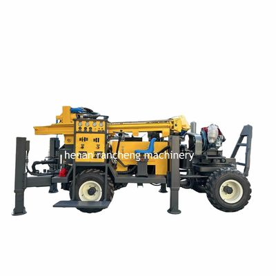 Máy khoan lỗ cao hiệu quả bốn bánh xe kéo gắn máy khoan lỗ 220m Độ sâu 65KW động cơ mạnh mẽ
