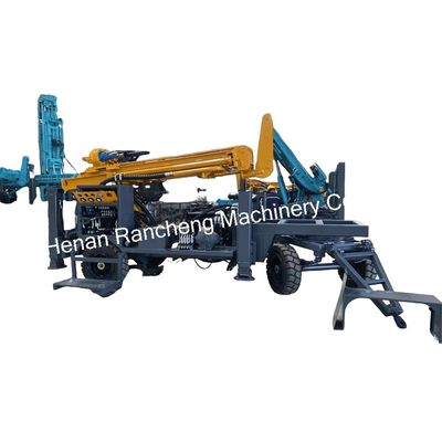 Máy khoan hố có bốn bánh xe kéo được gắn máy khoan 220m Độ sâu 65KW Động cơ