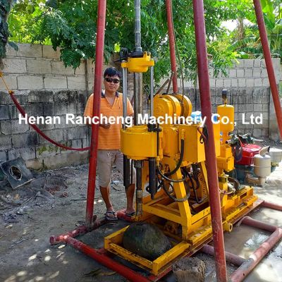 130m / 150m / 200m Độ sâu Máy khoan lỗ nhỏ với tải trọng 18T